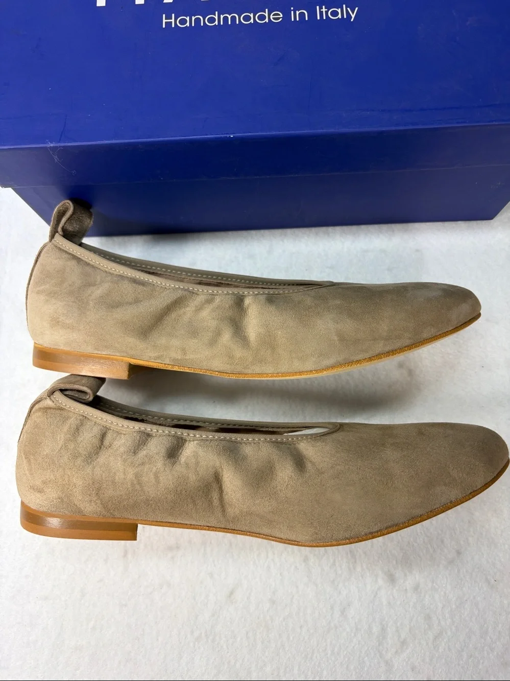 Size 8/38 Italeau Valleria Flexcam Taupe Suede Ballet Flats